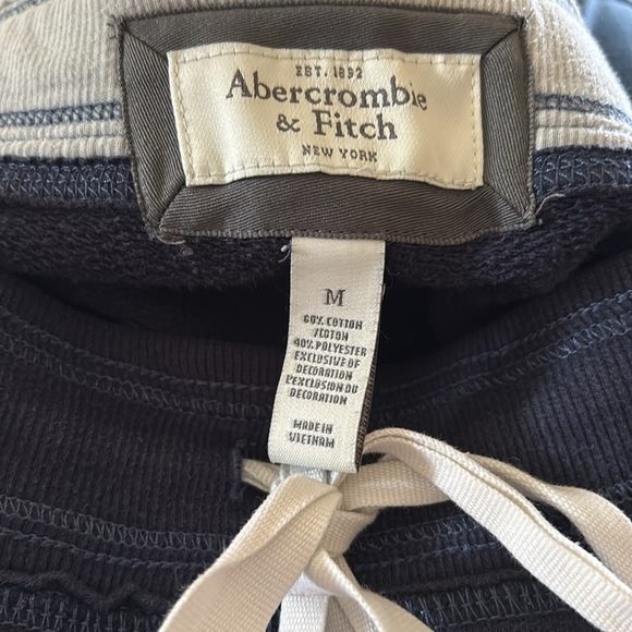 Abercrombie & Fitch Navy Spell~Out Logo Fleece Shorts Sz M Drawstring Lounge - Picture 6 of 6